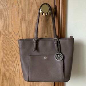 Michael Kors Jet Set Medium Purse Tote